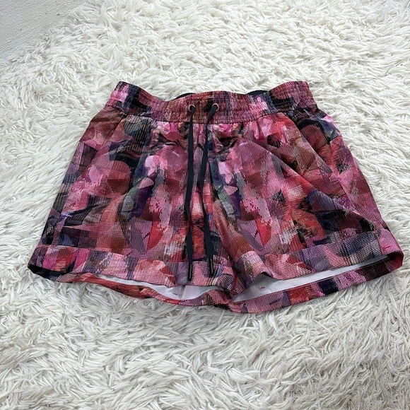 Lululemon Spring Break Away Short *4-way Stretch 3" Sun Dazed Multi Pink - Picture 1 of 7